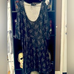 Size L Sourpuss scorpion 3/4 sleeve skater dress